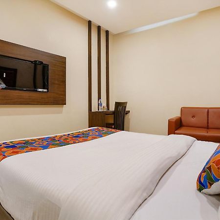 Fabhotel Vertigo Suites - Nr Bkc Mumbai Bagian luar foto