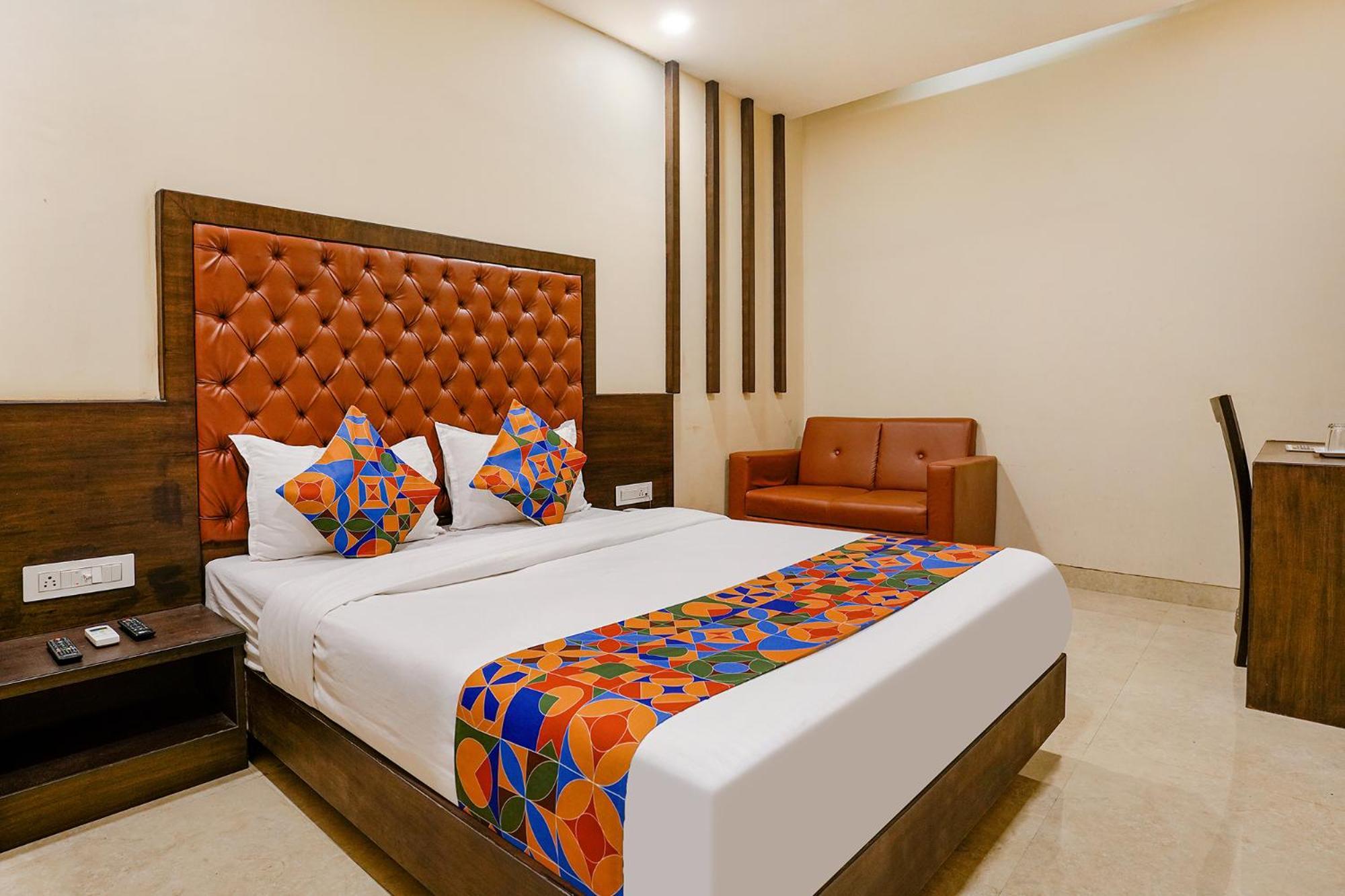 Fabhotel Vertigo Suites - Nr Bkc Mumbai Bagian luar foto