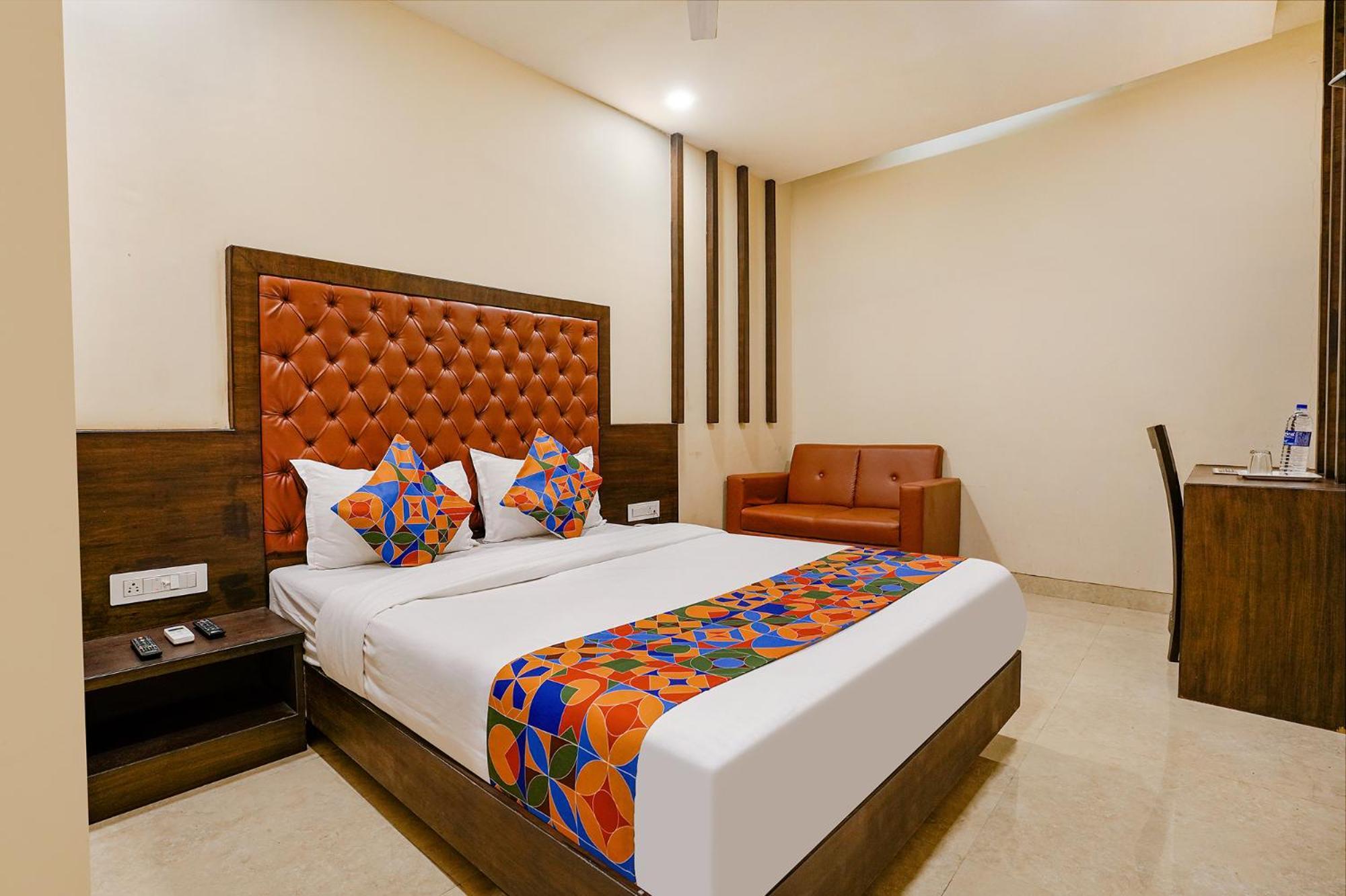 Fabhotel Vertigo Suites - Nr Bkc Mumbai Bagian luar foto