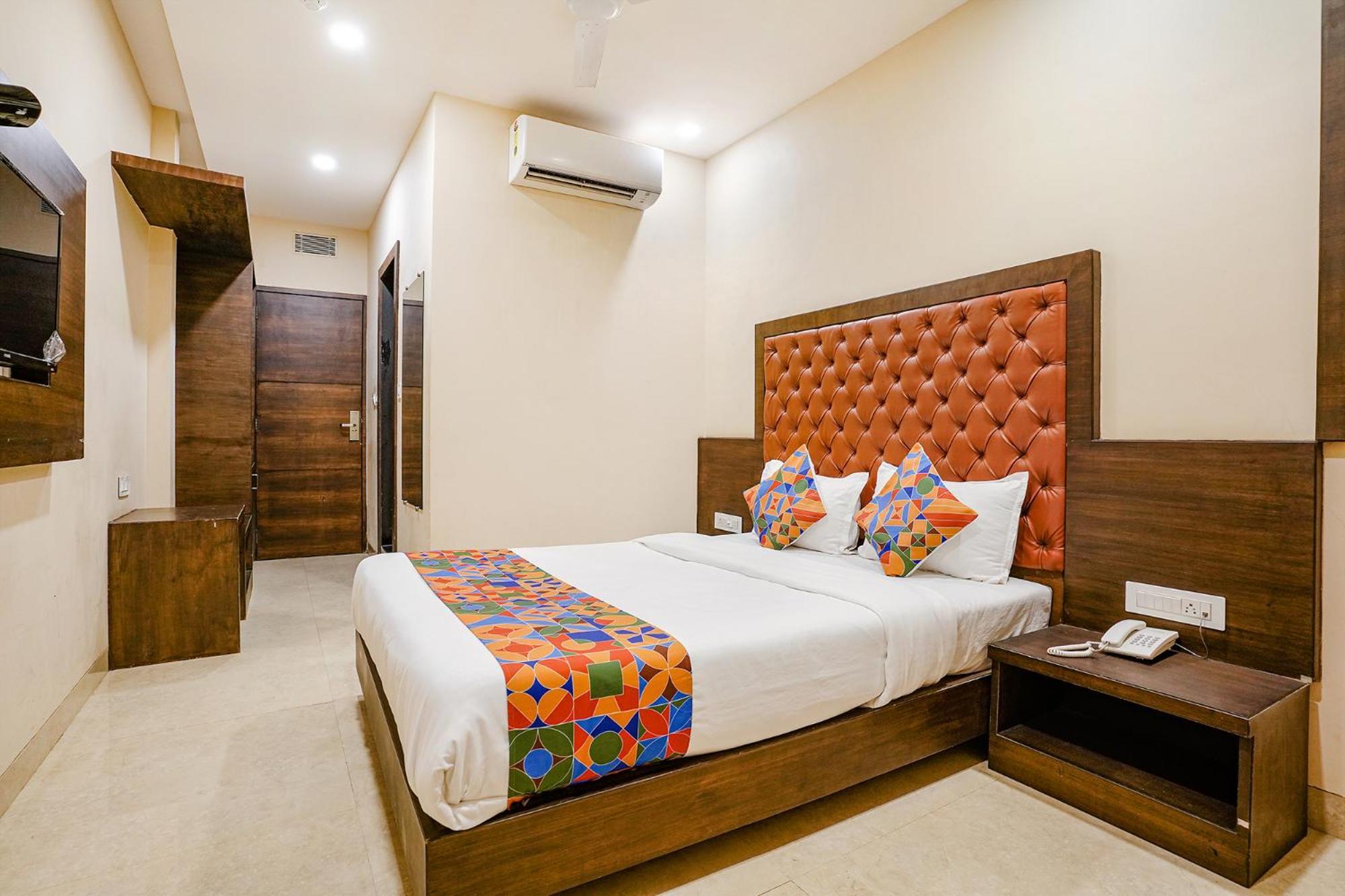 Fabhotel Vertigo Suites - Nr Bkc Mumbai Bagian luar foto